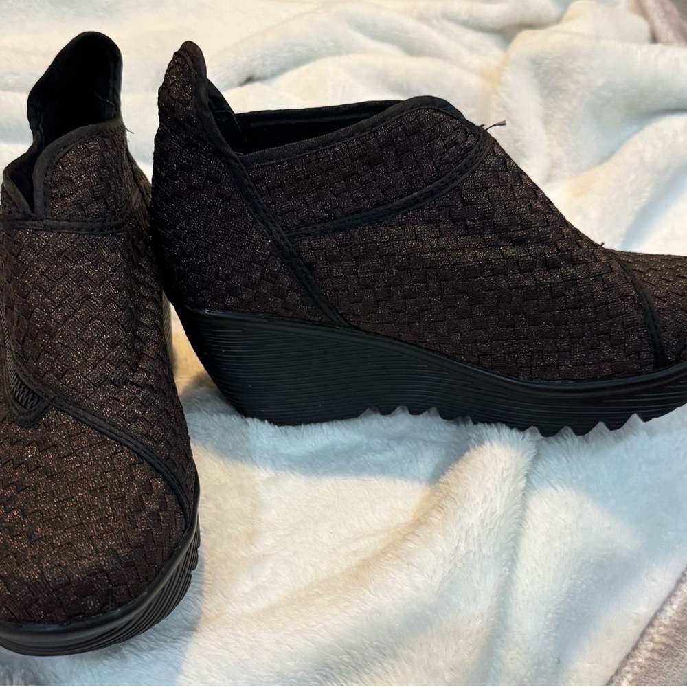 Bernie Mev womens Brown Zig
Zag Snkle Bootie Sz 5.5 - Picture 5 of 5
